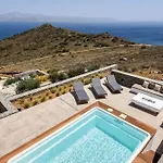 Rising Moon Villa With Sea View & Mini Pool Near Naousa 莫罗斯帕罗