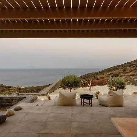 Rising Moon Sea View Near The ヴィラ Molos (Paros)