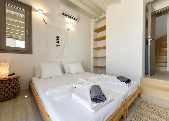 Rising Moon Sea View Near The