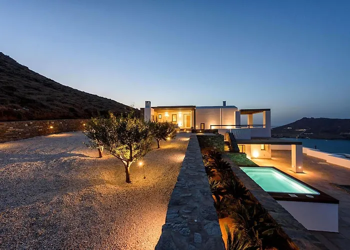 Rising Moon Sea View Near The Villa *