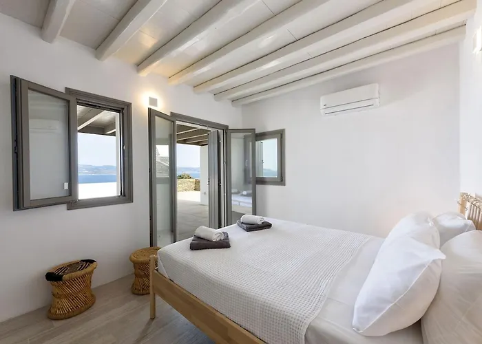 Villa Rising Moon Sea View Near The Molos (Paros)