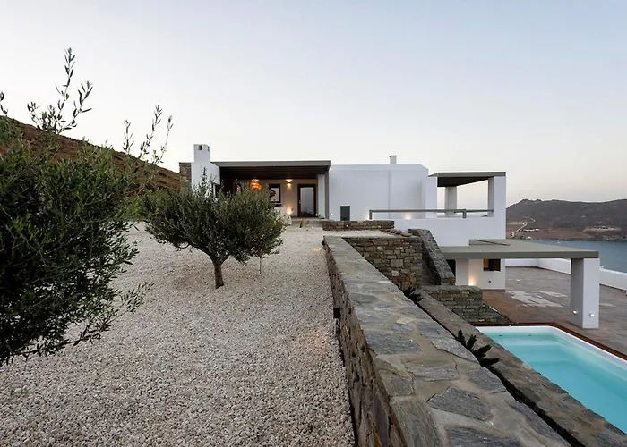 Villa Rising Moon Sea View Near The Molos (Paros)