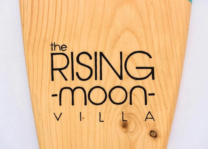 Rising Moon Sea View Near The Villa