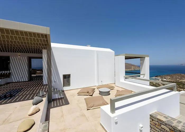 Rising Moon Sea View Near The