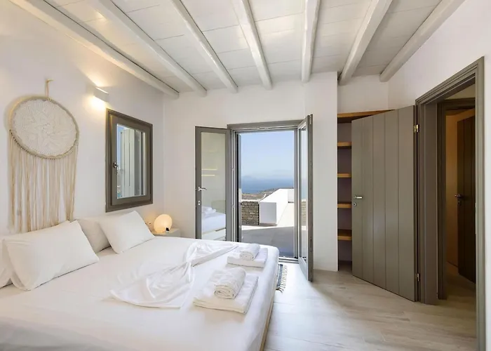 Rising Moon Sea View Near The Villa