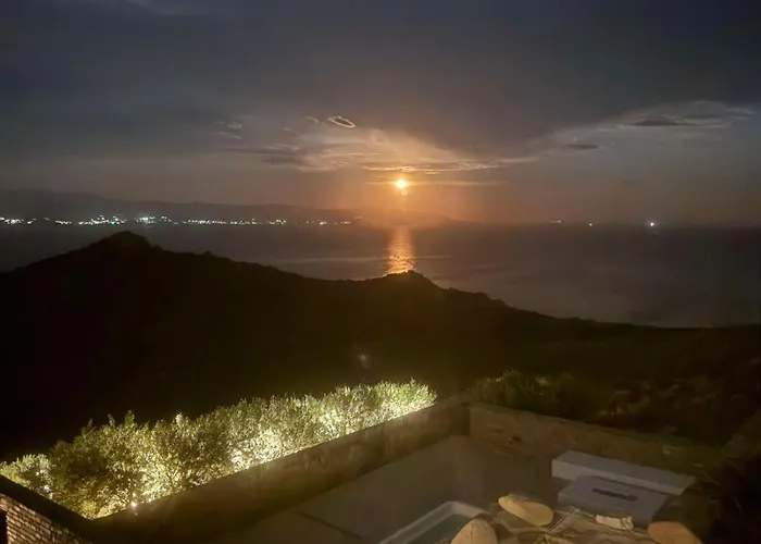 Rising Moon Sea View Near The * Molos (Paros)