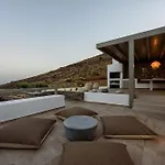 Rising Moon Villa With Sea View & Mini Pool Near Naousa Villa *