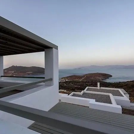 Rising Moon With Sea View & Mini Pool Near Naousa Μώλος Πάρου