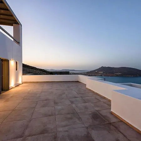 Rising Moon Sea View Villa Near The Beach *