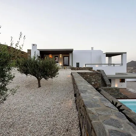 Villa Rising Moon With Sea View & Mini Pool Near Naousa Molos (Paros)