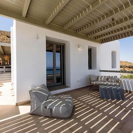 Rising Moon Sea View Villa Near The Beach Molos (Paros)