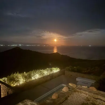 Rising Moon With Sea View & Mini Pool Near Naousa * Μώλος Πάρου