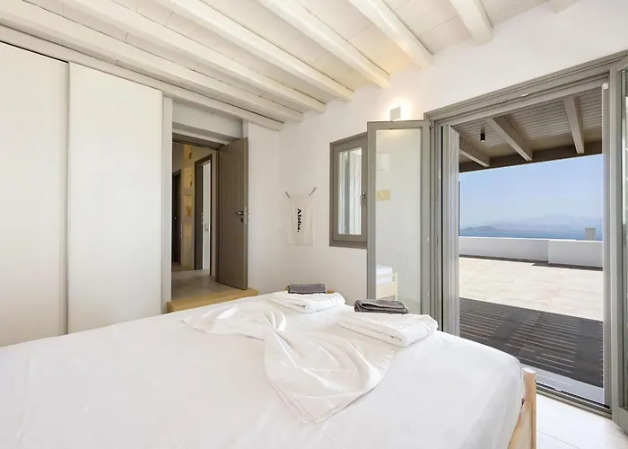 Rising Moon Sea View Near The