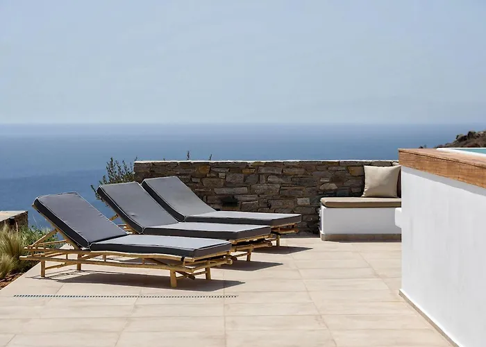 Rising Moon Sea View Near The